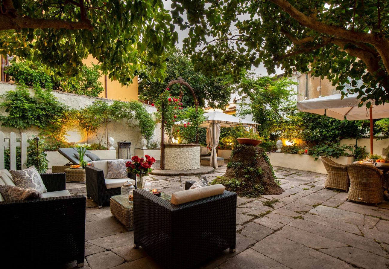 Appartamento a Lucca - Charming Apartment with Garden overlooking the Cathedral inside the Lucca Walls