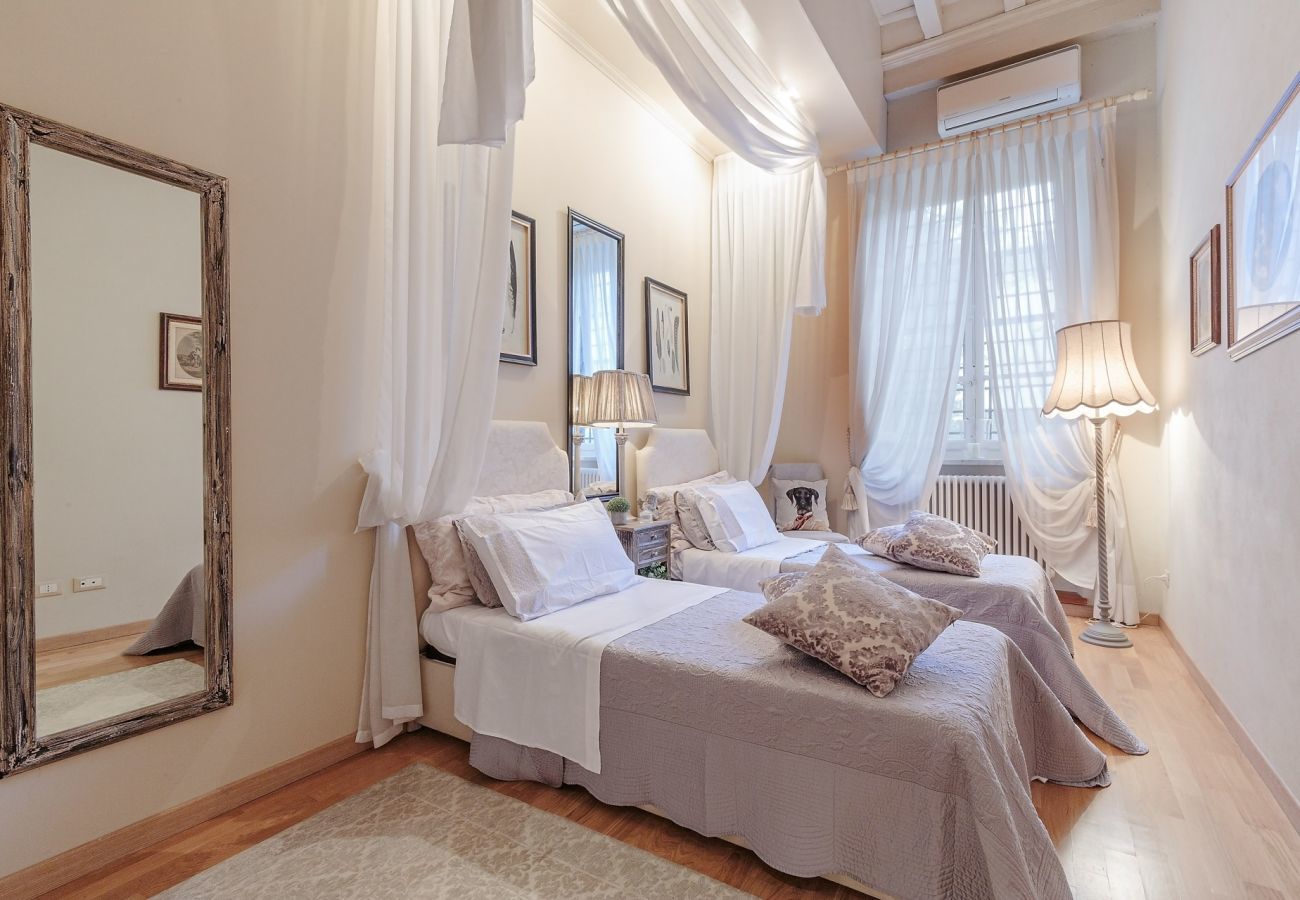 Appartamento a Lucca - Charming Apartment with Garden overlooking the Cathedral inside the Lucca Walls