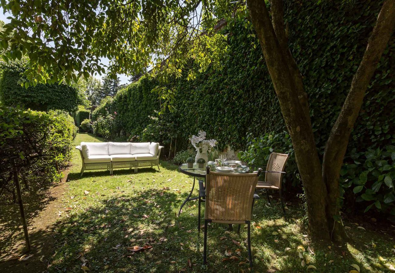 Appartamento a Lucca - CASA BEATRICE, an Apartment with Private Garden inside the Walls of Lucca