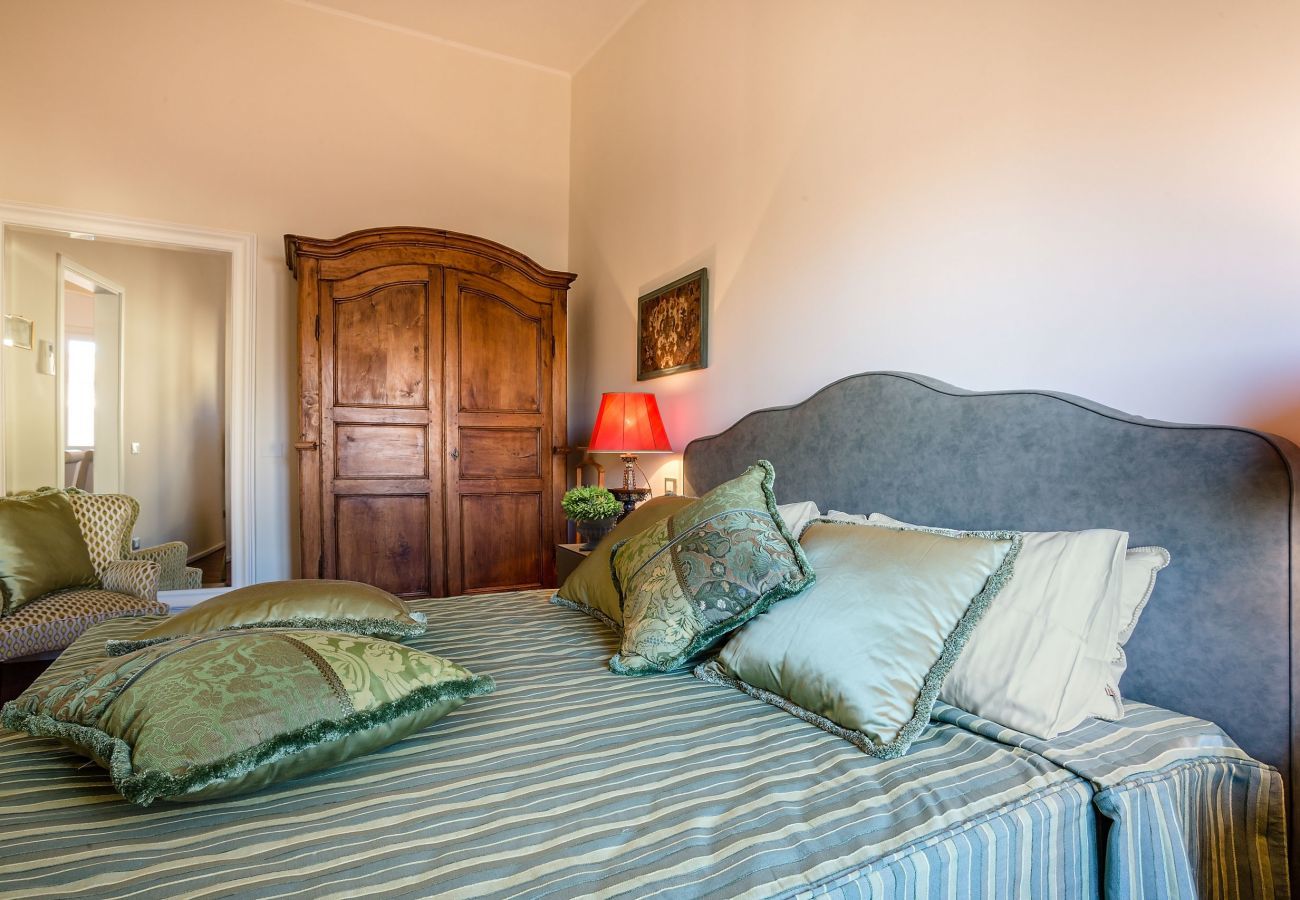 Appartamento a Firenze - Luxury 3 Bedrooms Penthouse with Elevator