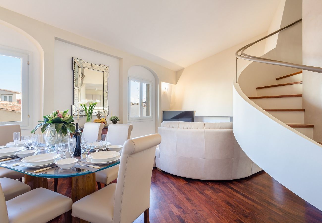 Appartamento a Firenze - Luxury 3 Bedrooms Penthouse with Elevator