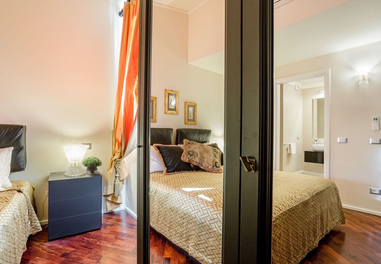 Appartamento a Firenze - Luxury 3 Bedrooms Penthouse with Elevator