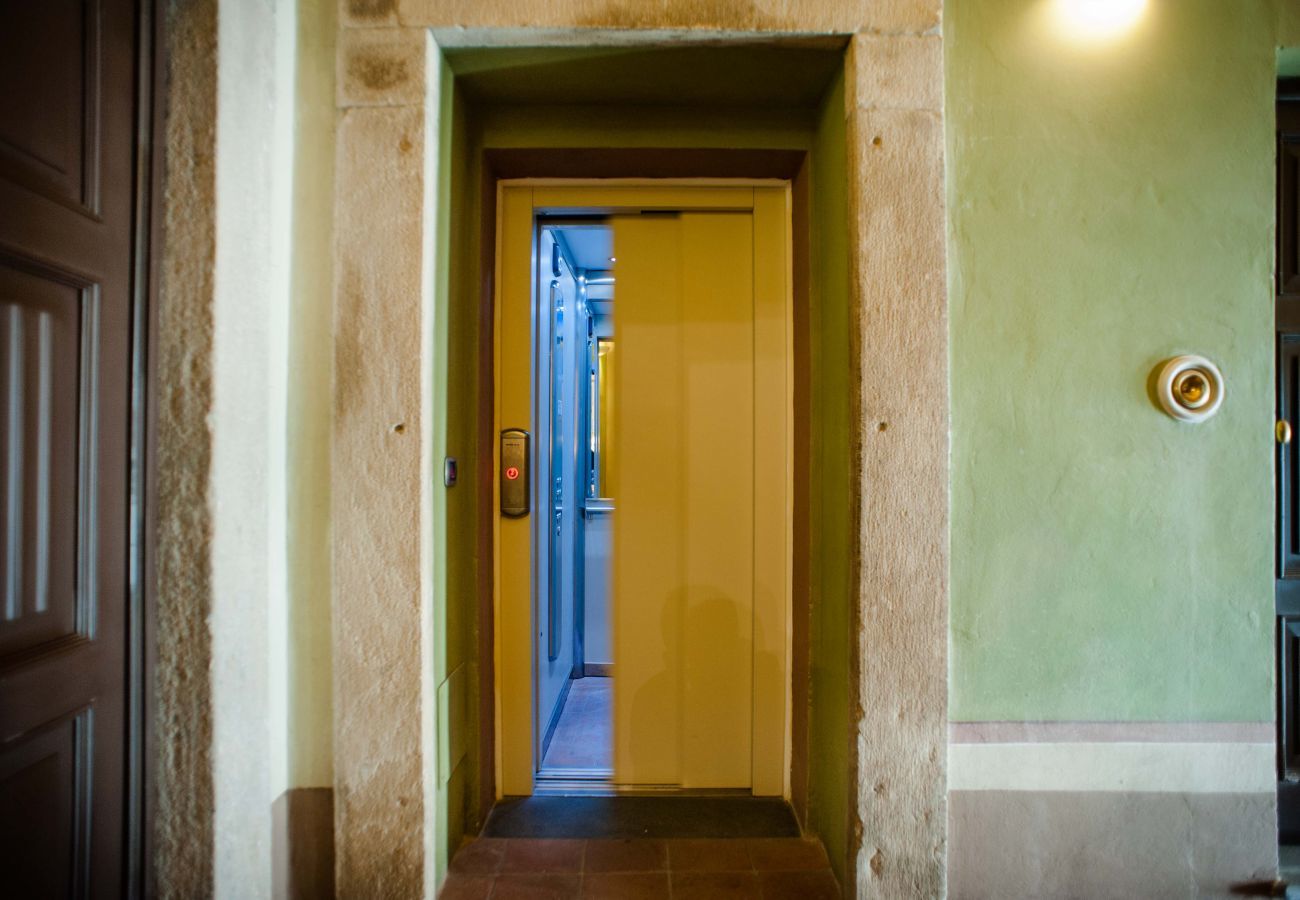 Appartamento a Lucca - BEYOND THE EXTRAORDINARY Romantic Quiet Spacious Apartment Next to Guinigi Tower