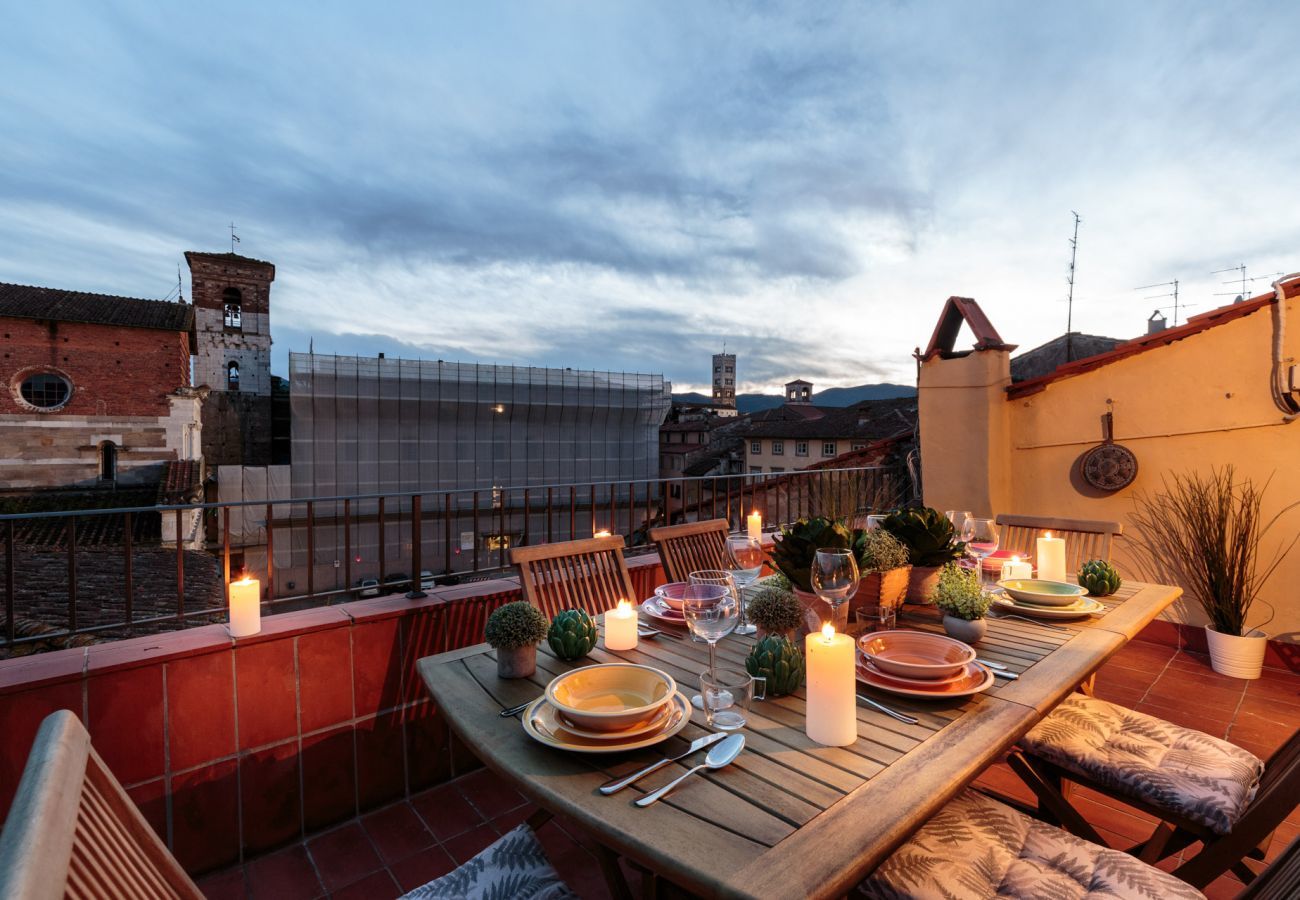 Appartamento a Lucca - PANORAMIC TERRACE PENTHOUSE inside the Walls of Lucca