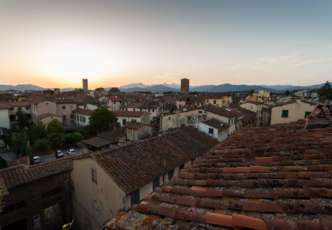 Appartamento a Lucca - Top-Floor Penthouse with Panoramic Terrace in Lucca