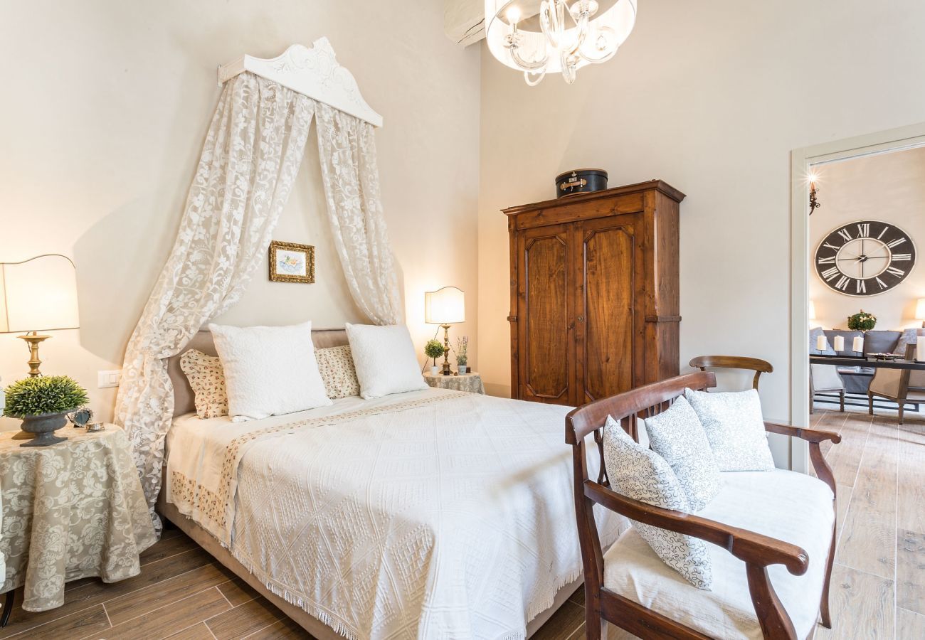 Appartamento a Lucca - Modern comfort in Lucca's Picturesque Canal District