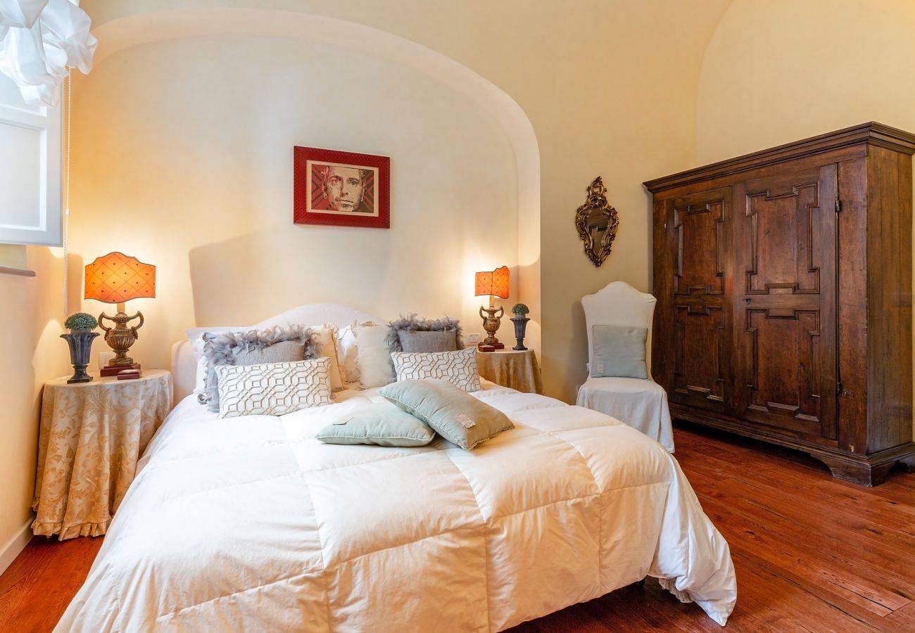 Appartamento a Lucca - Spacious Ground Floor Apartment with Private Garden Inside the Walls of Lucca