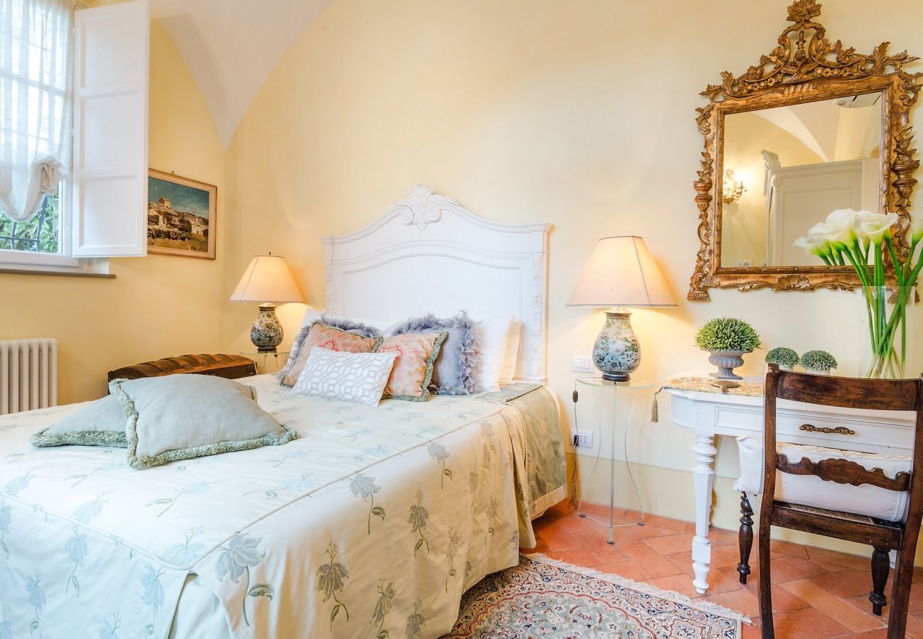 Appartamento a Lucca - CASA VERA exquisite 2 bedrooms 2 baths apartment with garden, A/C 