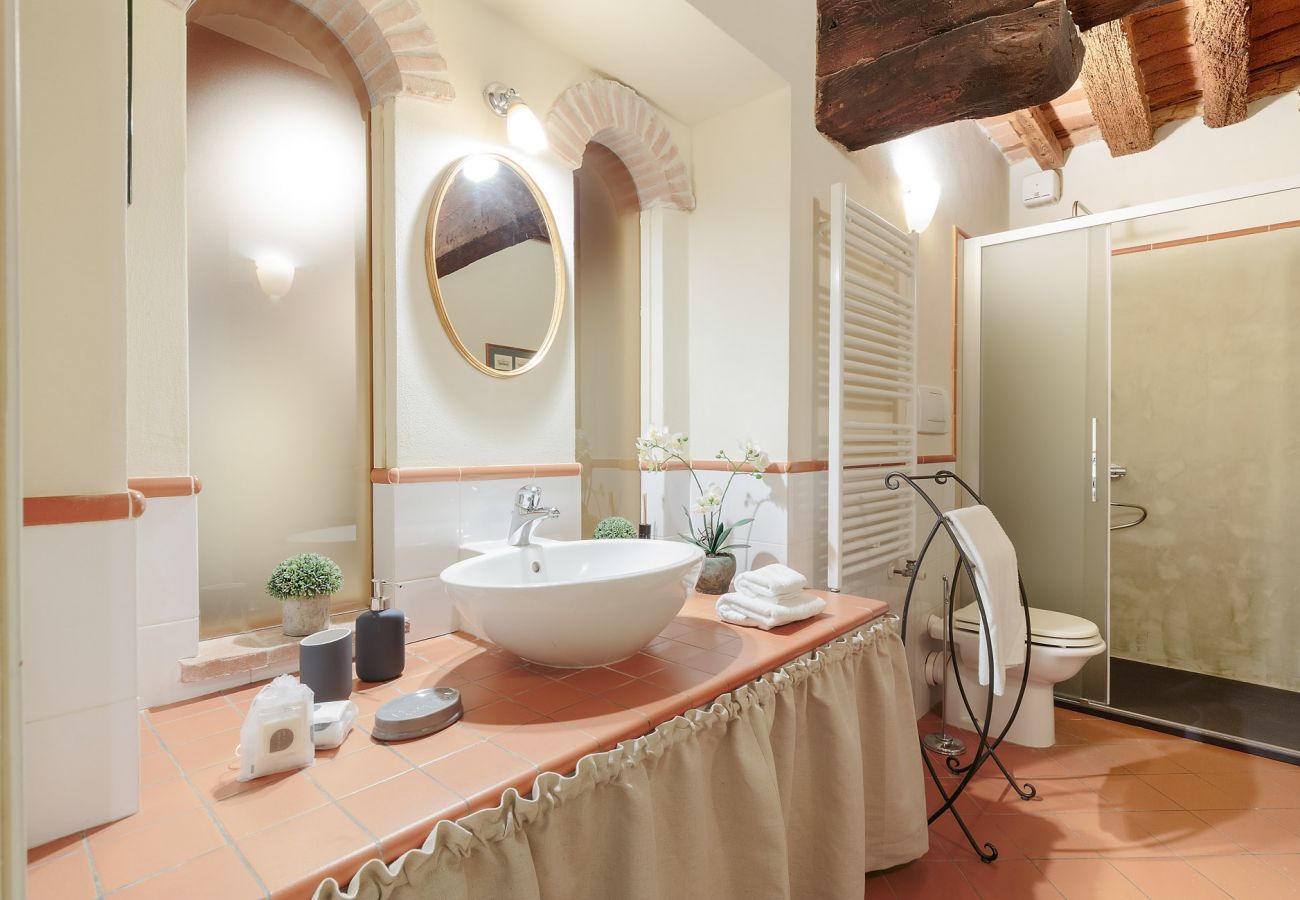 Appartamento a Lucca - Stylish Smart Ground Floor Apartment inside Lucca