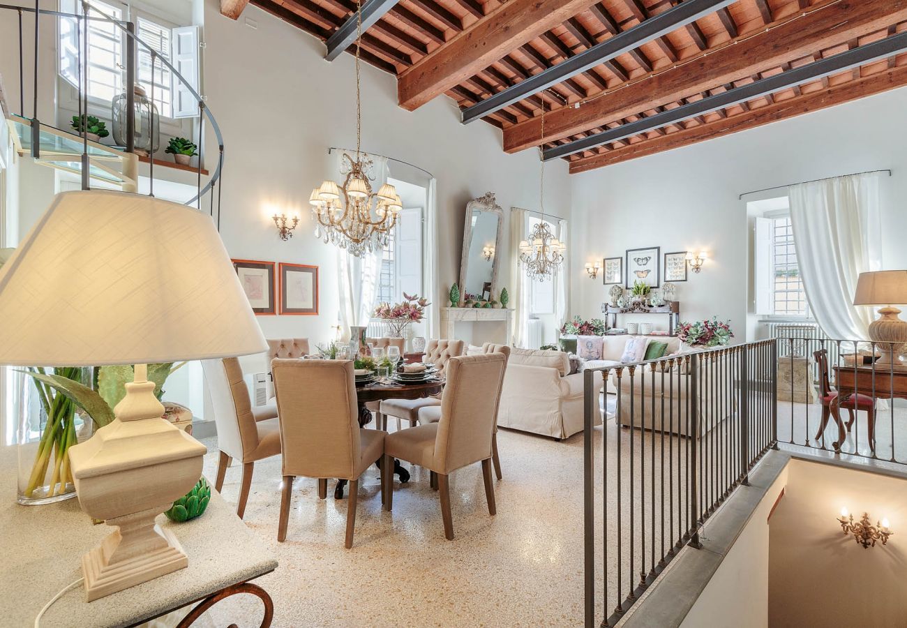 Appartamento a Lucca - PALAZZO POGGI, 5 Charming Bedrooms in Style