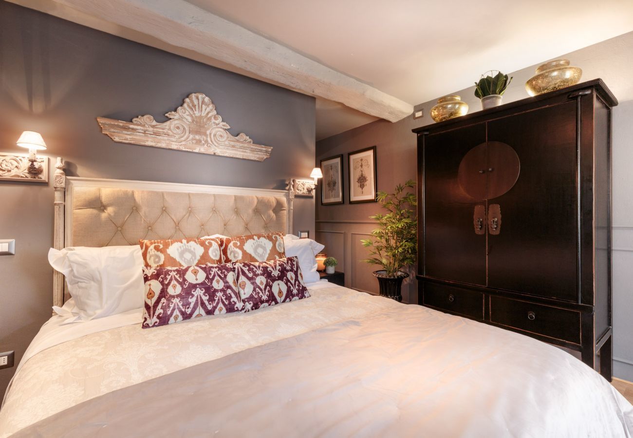 Appartamento a Lucca - Palatial Suite: Luxurious Living Amidst Lucca’s Timeless Charm