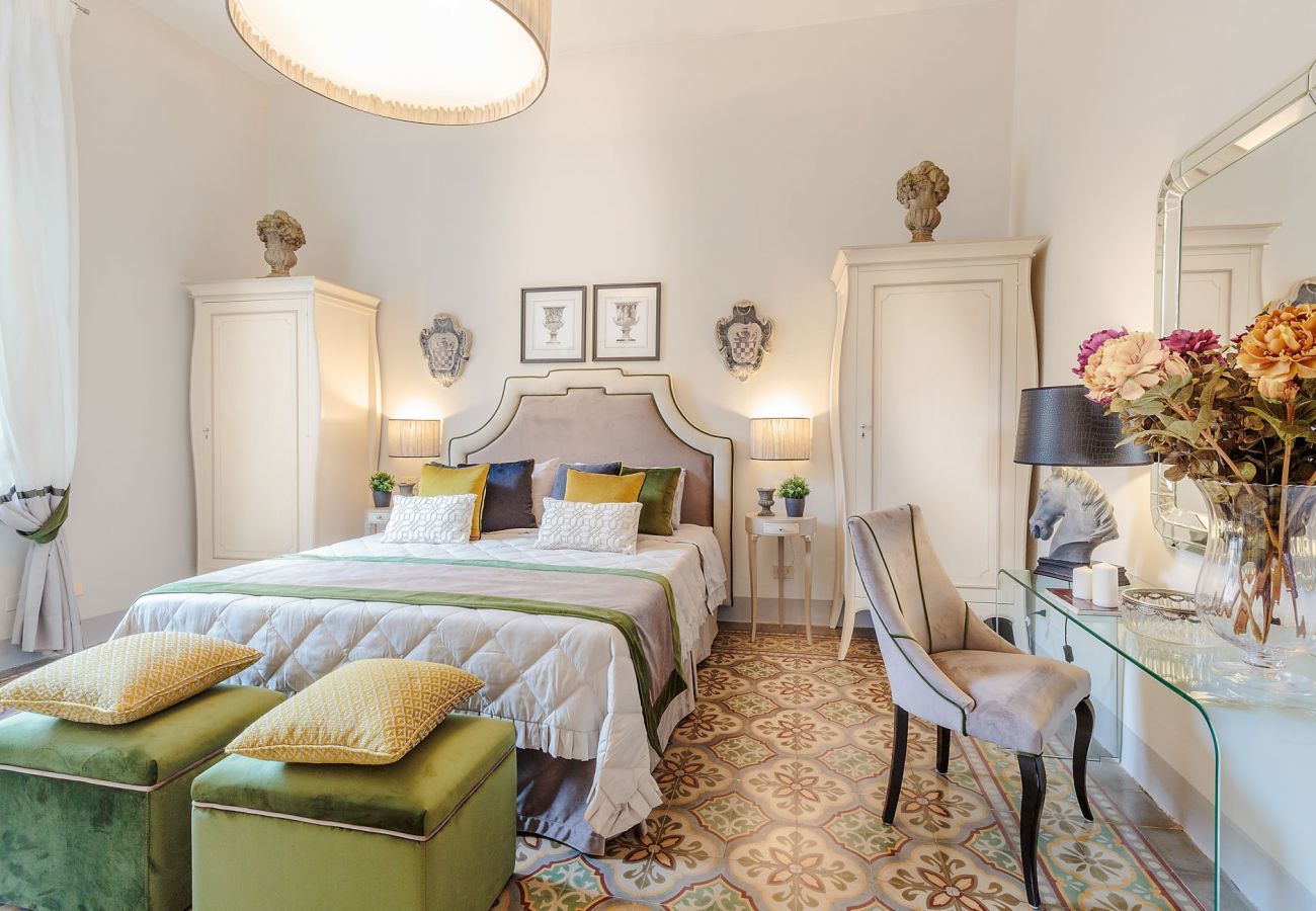 Appartamento a Lucca - The Park View 4 Bedrooms Apartment with Terrace and Elevator inside the Walls of Lucca