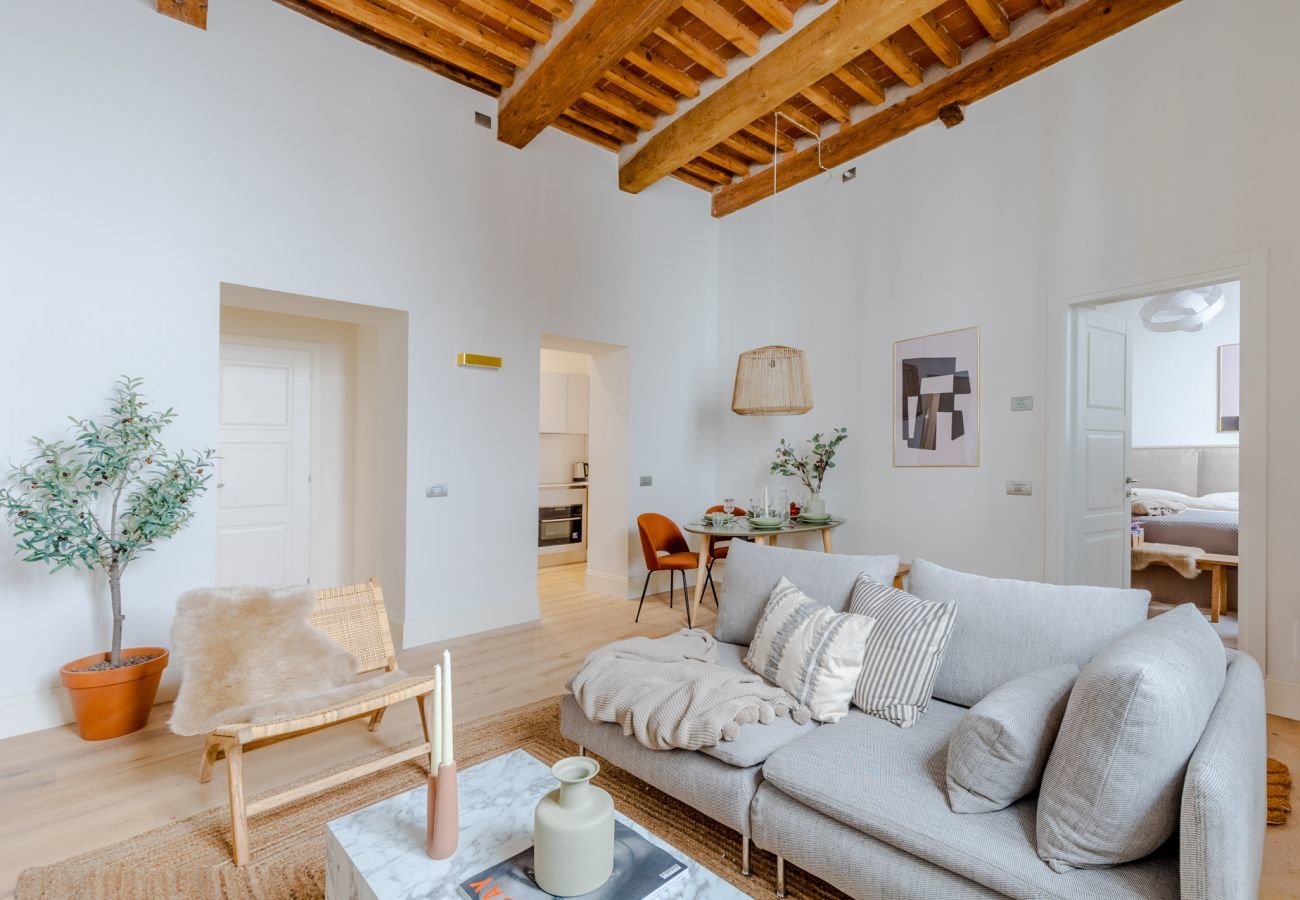 Appartamento a Lucca - Casa Lazzaro Contemporary Ground Floor Apartment inside the walls of Lucca