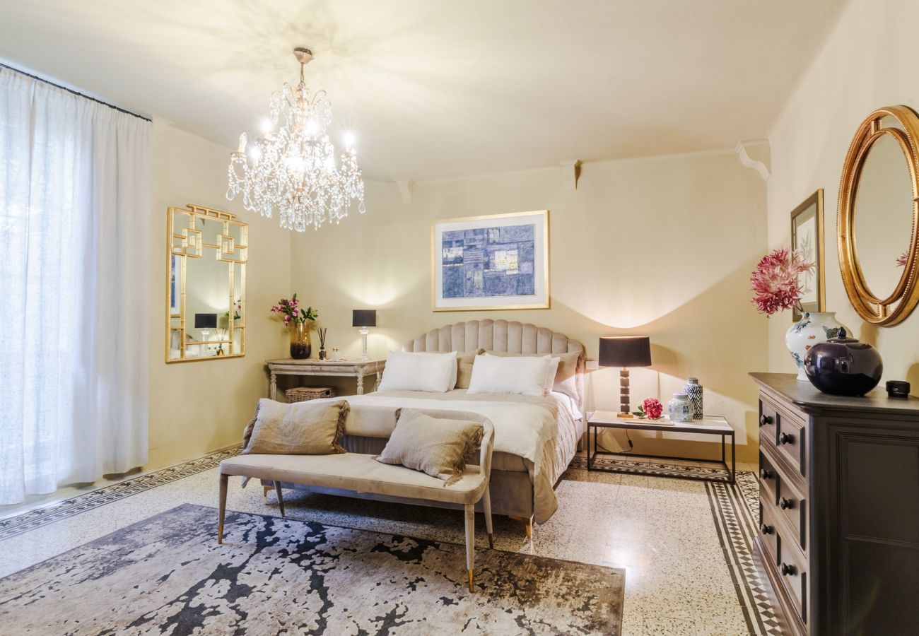 Appartamento a Lucca - Vissi D'Arte, a Luxury Ground Floor Apartment with Private Garden inside the Walls of Lucca