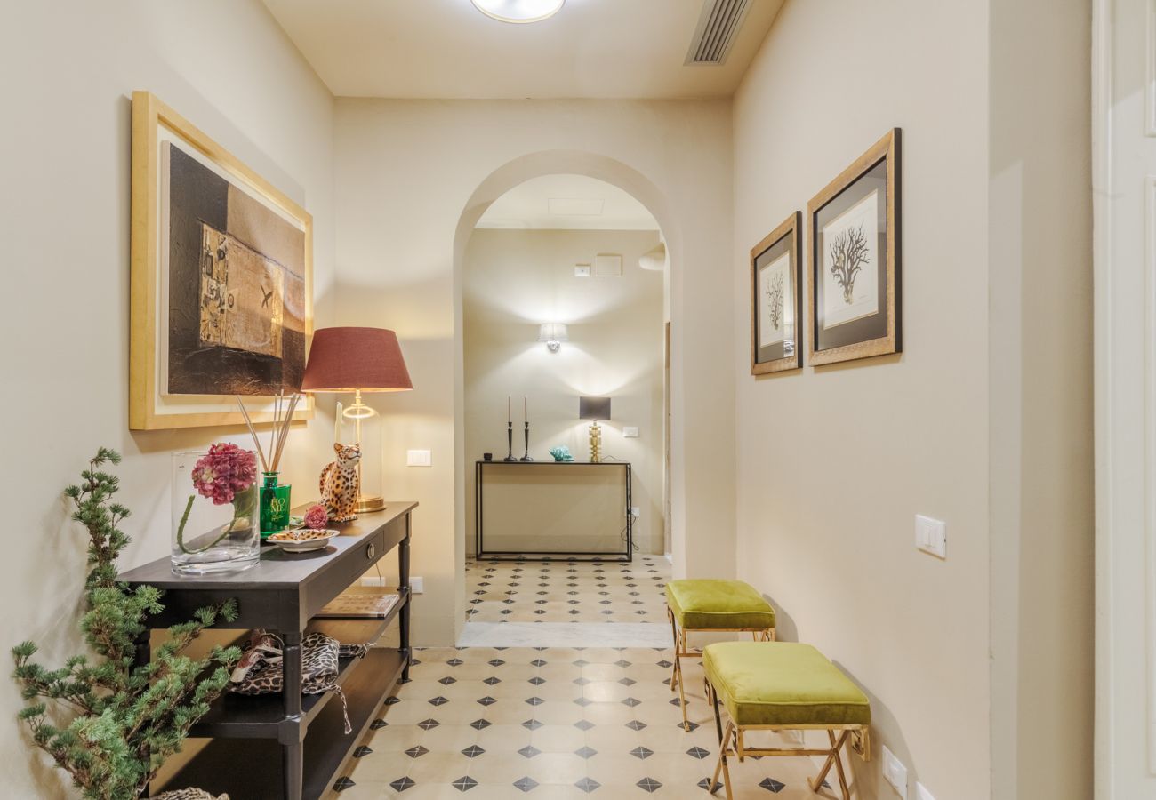 Appartamento a Lucca - Vissi D'Arte, a Luxury Ground Floor Apartment with Private Garden inside the Walls of Lucca