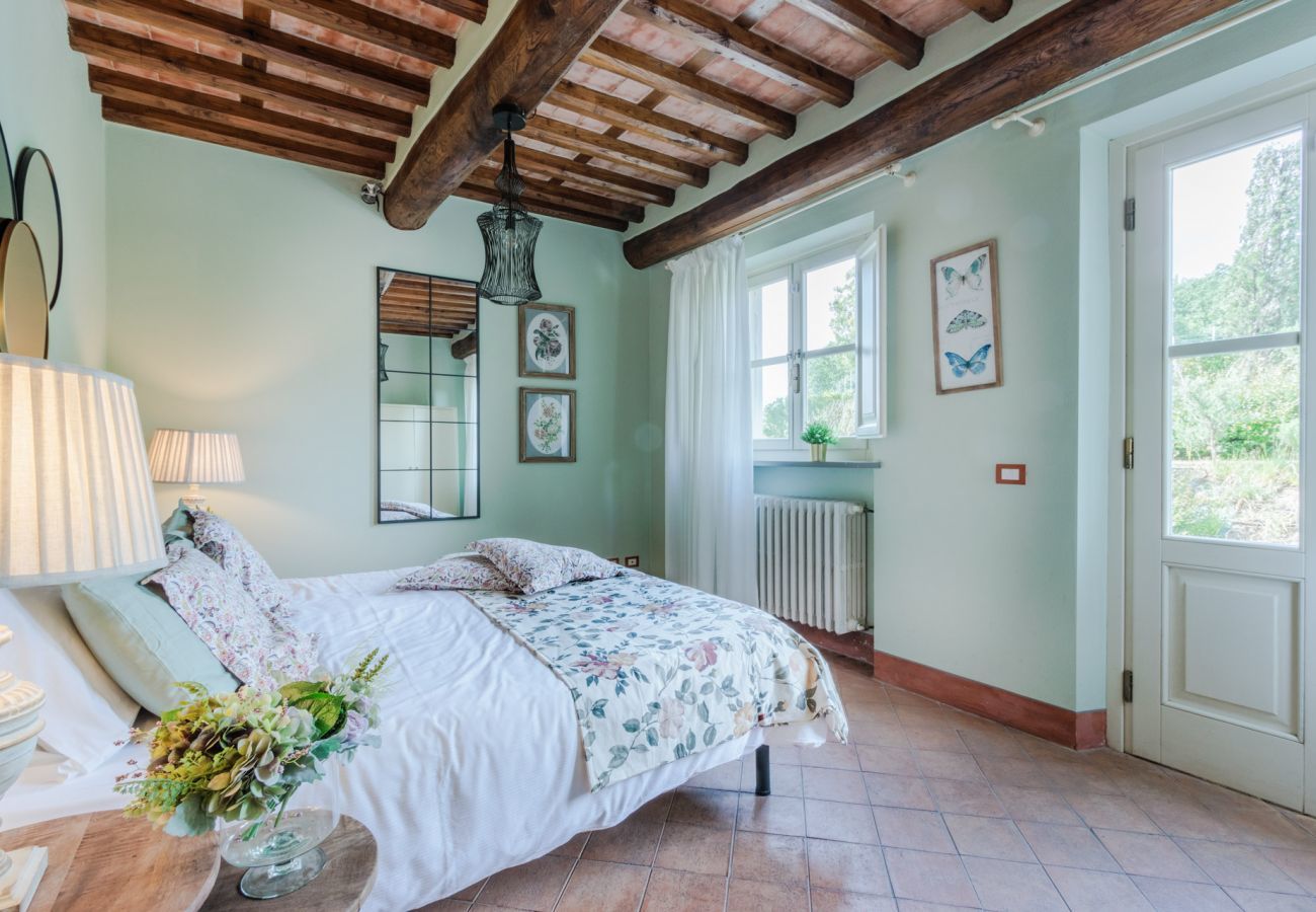 Appartamento a Monte San quirico - One Bedroom Farmhouse Apartment with shared Pool in Fattoria Sardi Wine Resort in Lucca