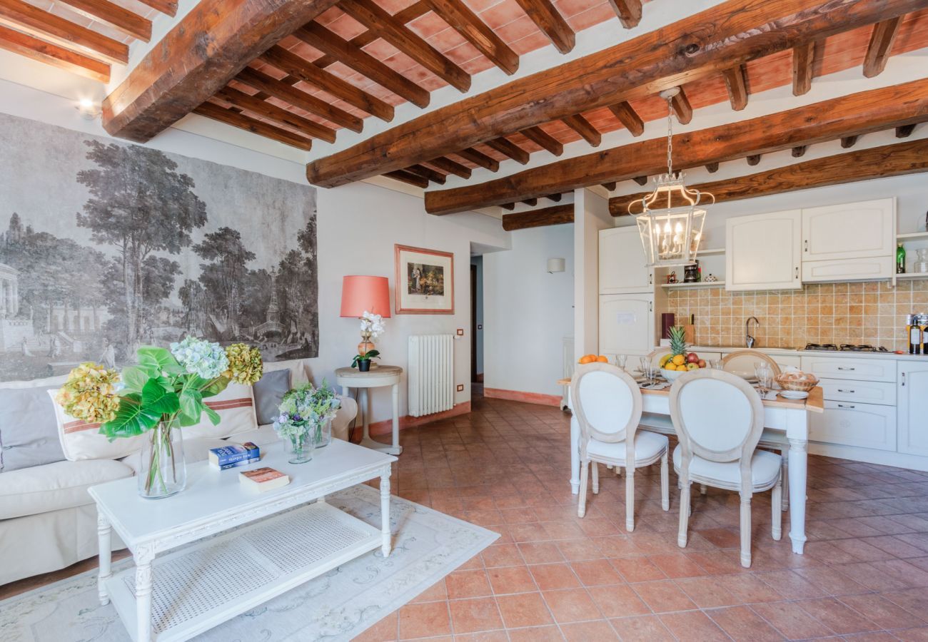 Appartamento a Monte San quirico - Elisa Farmhouse Apartment in Wine Resort in Lucca