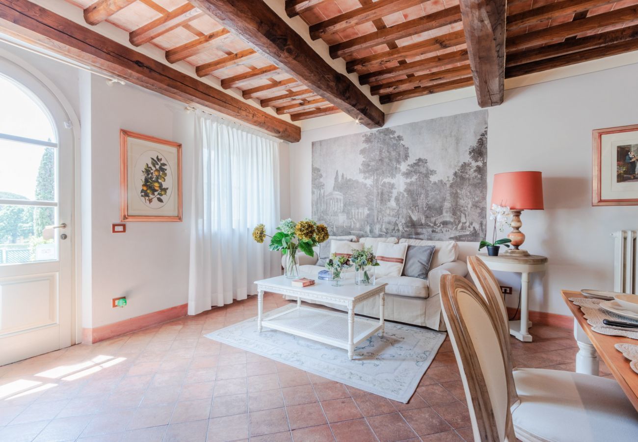 Appartamento a Monte San quirico - Elisa Farmhouse Apartment in Wine Resort in Lucca