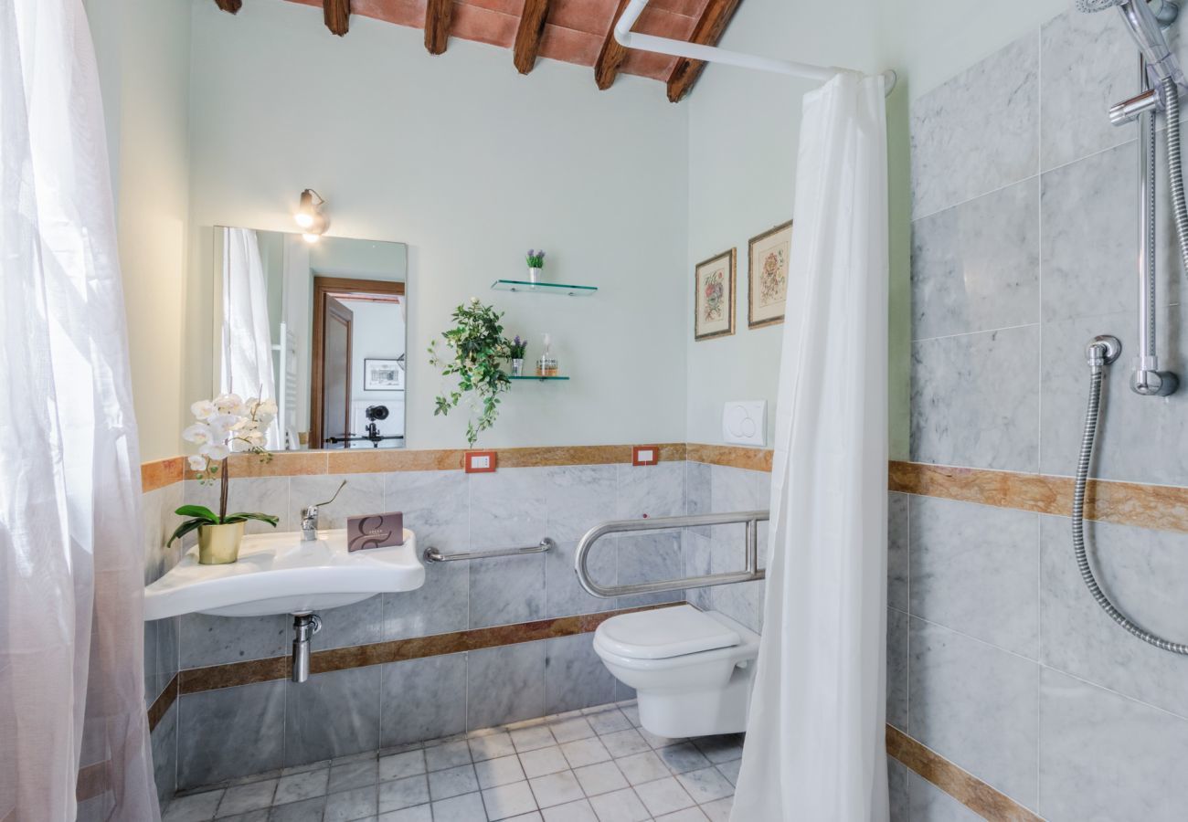 Appartamento a Monte San quirico - Elisa Farmhouse Apartment in Wine Resort in Lucca