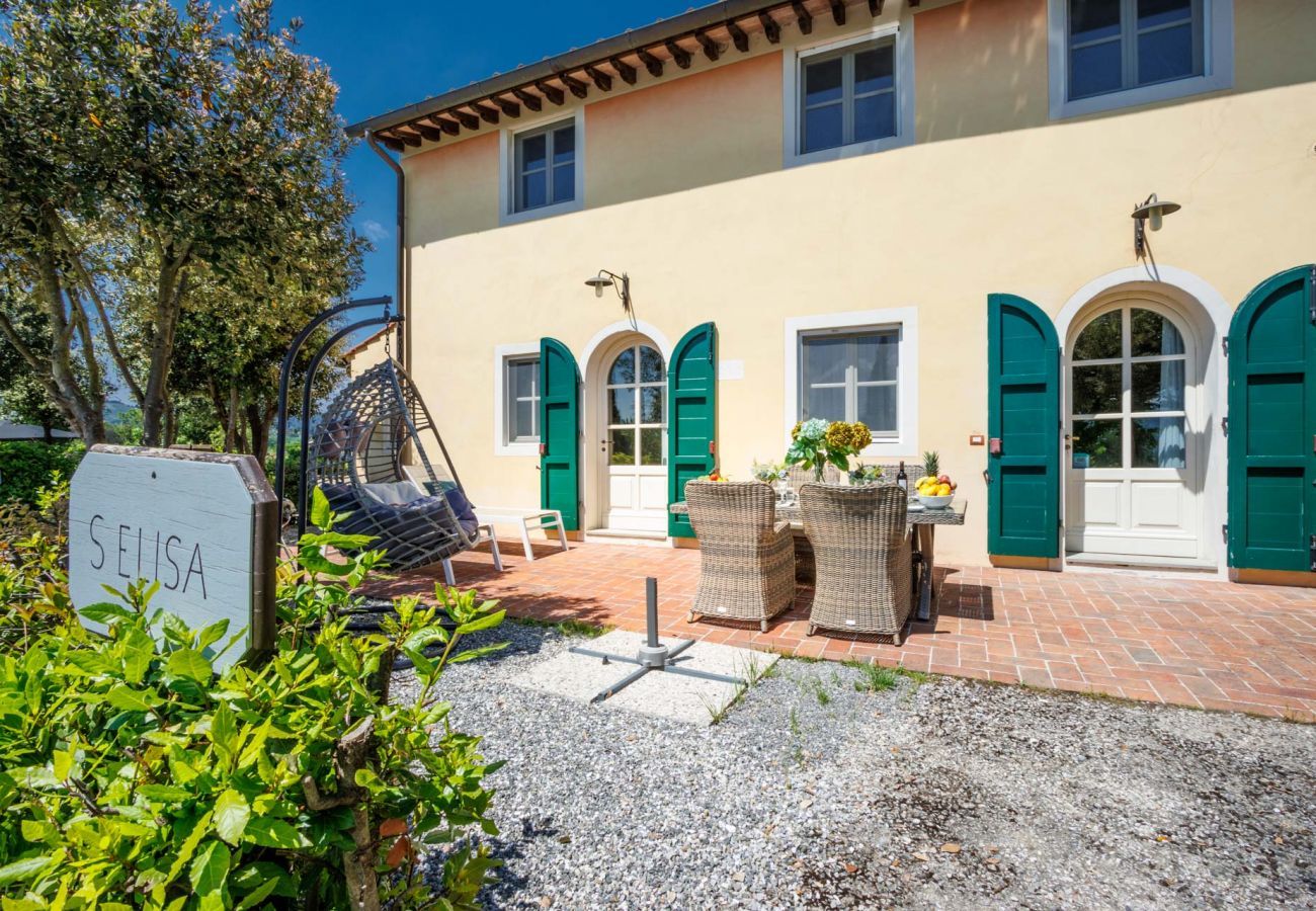 Appartamento a Monte San quirico - Elisa Farmhouse Apartment in Wine Resort in Lucca