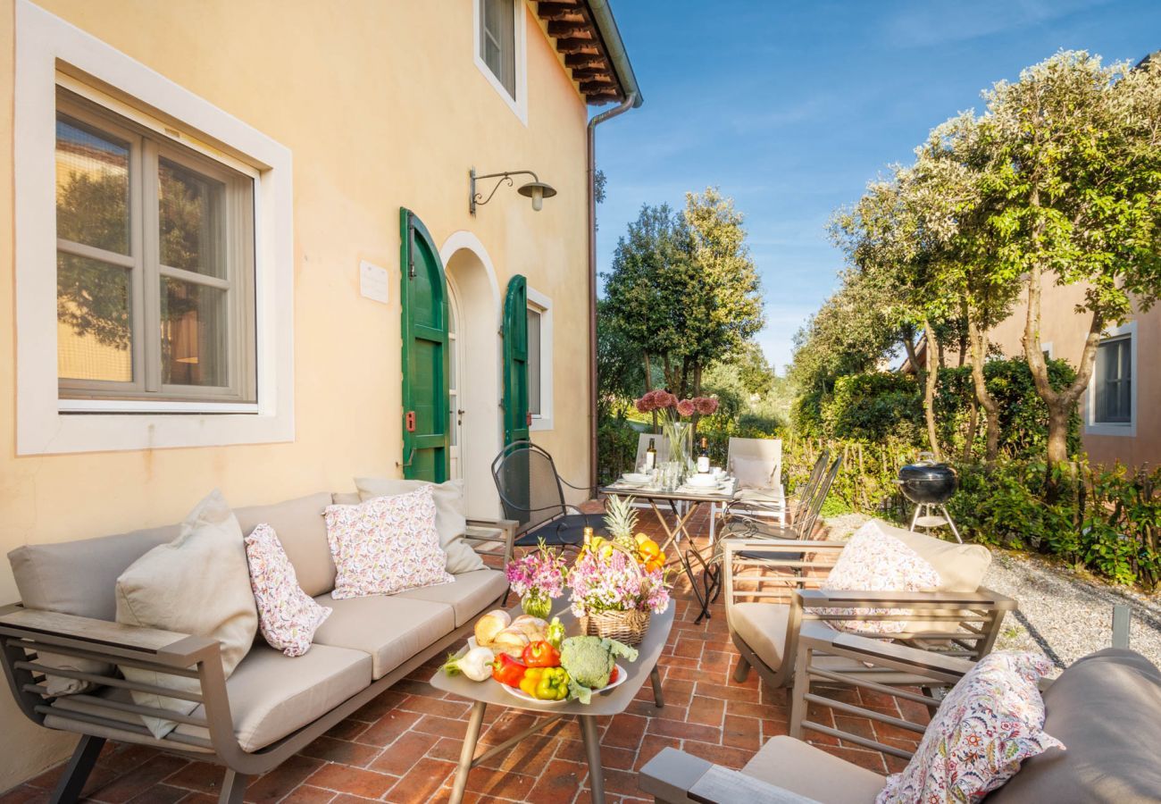 Appartamento a Monte San quirico - Jacopo Farmhouse Apartment in Wine Resort in Lucca