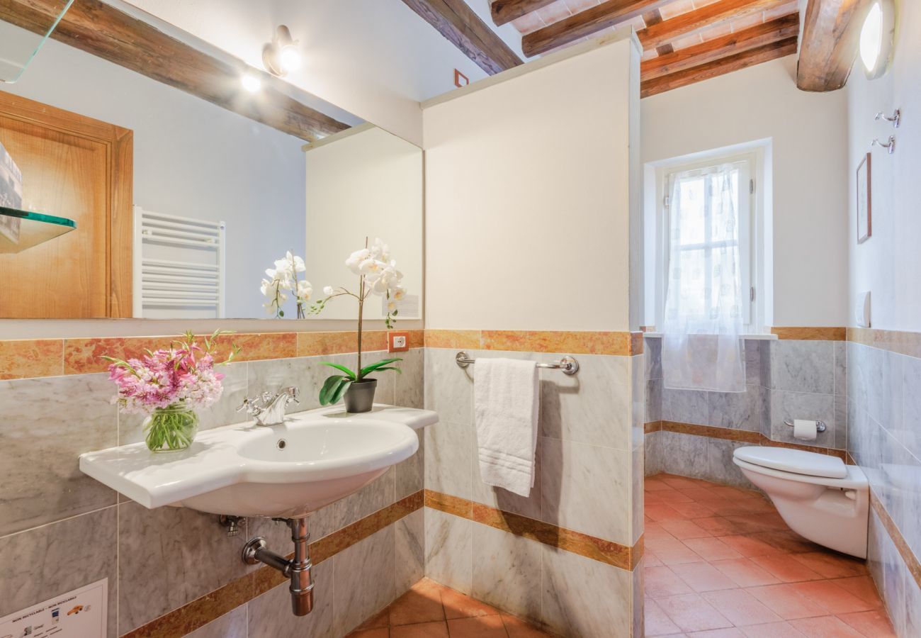 Appartamento a Monte San quirico - Jacopo Farmhouse Apartment in Wine Resort in Lucca