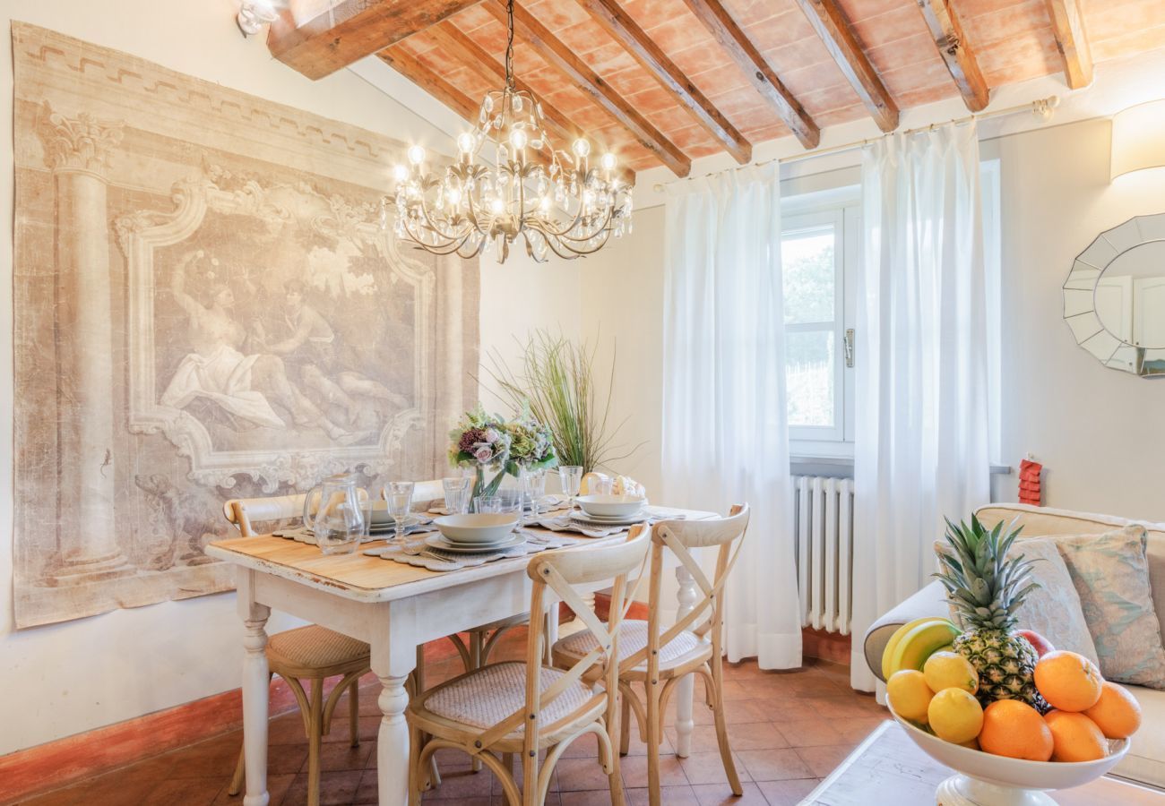 Appartamento a Monte San quirico - Pietro Farmhouse Apartment in Wine Resort in Lucca