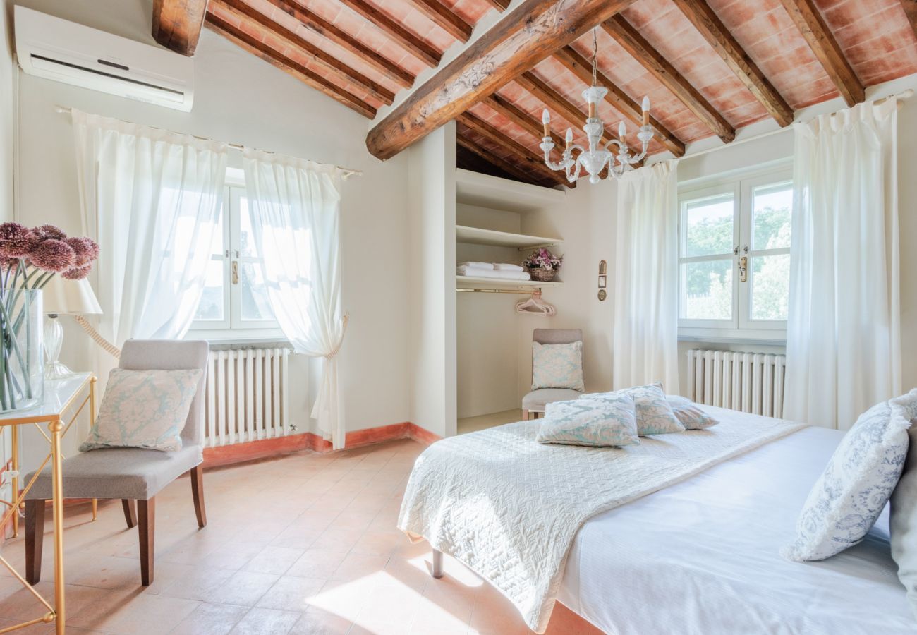 Appartamento a Monte San quirico - Pietro Farmhouse Apartment in Wine Resort in Lucca