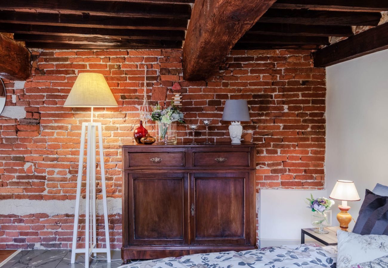 Appartamento a Lucca - Elegant Apartment in a Quiet Street inside the Walls Of Lucca