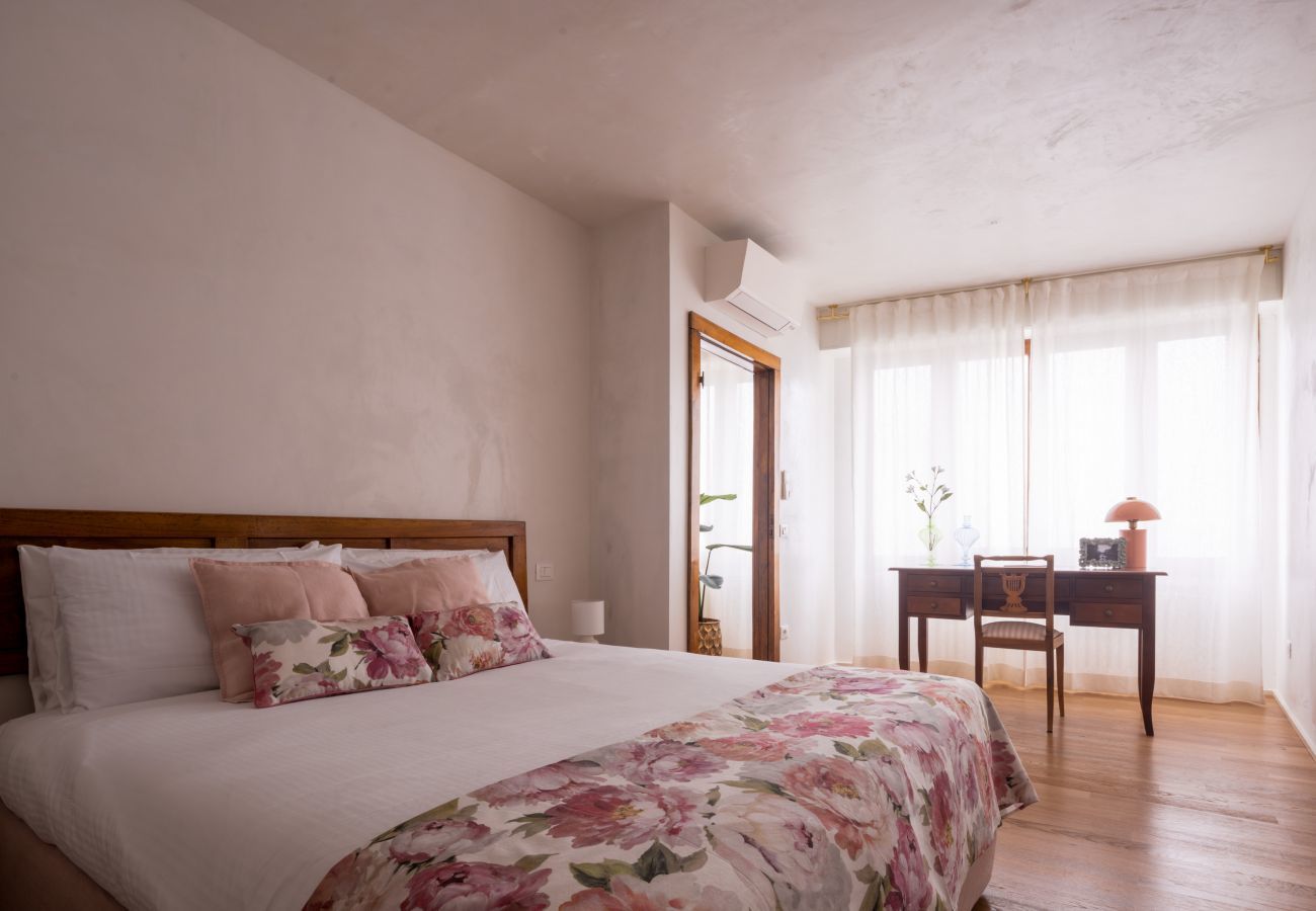 Appartamento a Venezia - Venetian Palace Mauve Apartment R&R