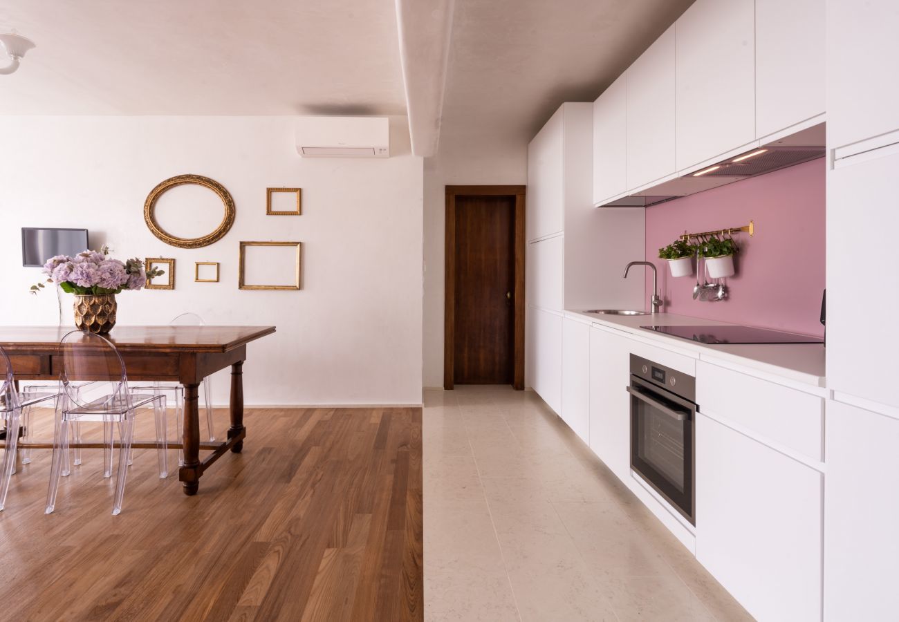 Appartamento a Venezia - Venetian Palace Mauve Apartment R&R