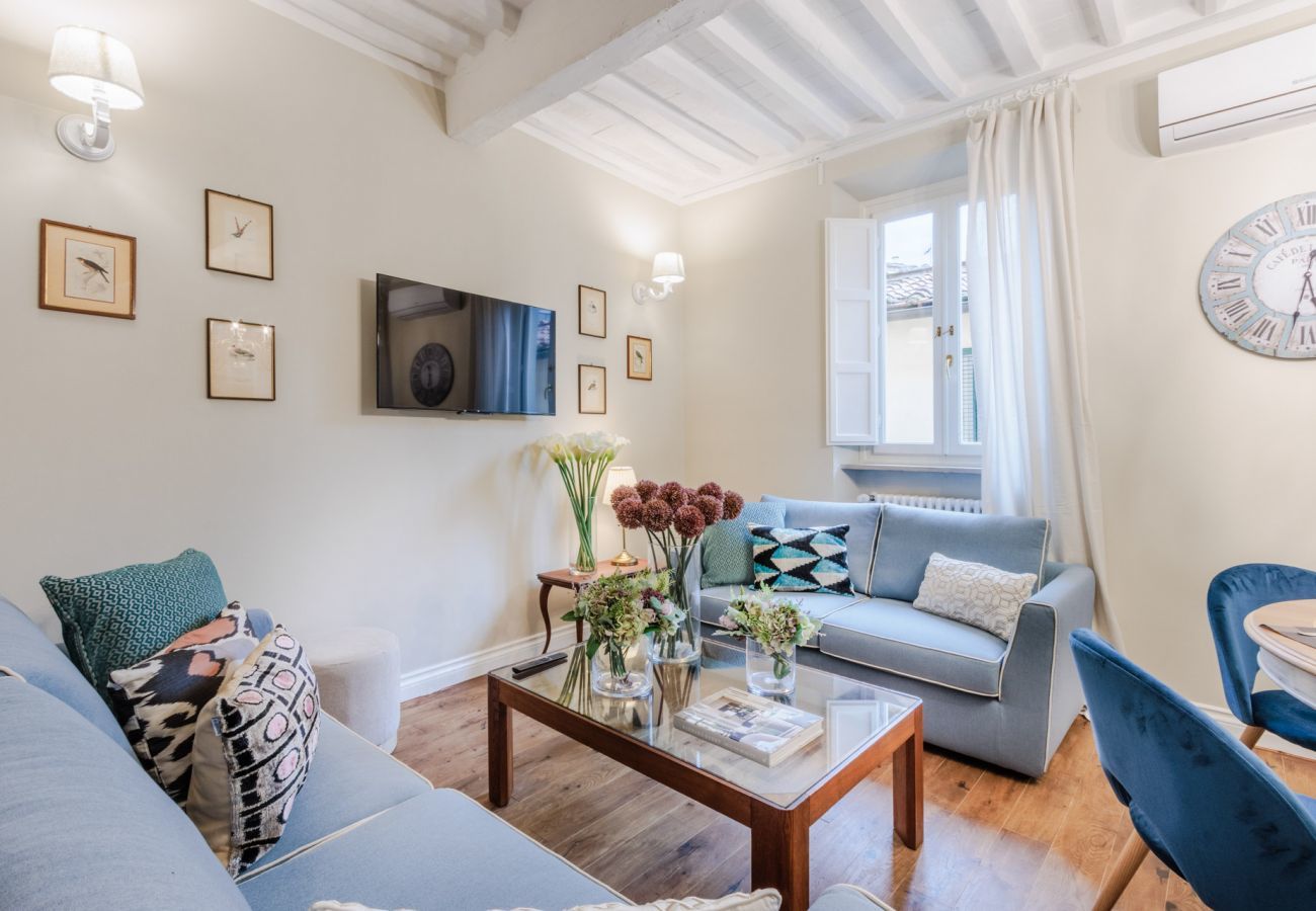 Appartamento a Lucca - 3 bedrooms Apartment by the Lucca Cathedral