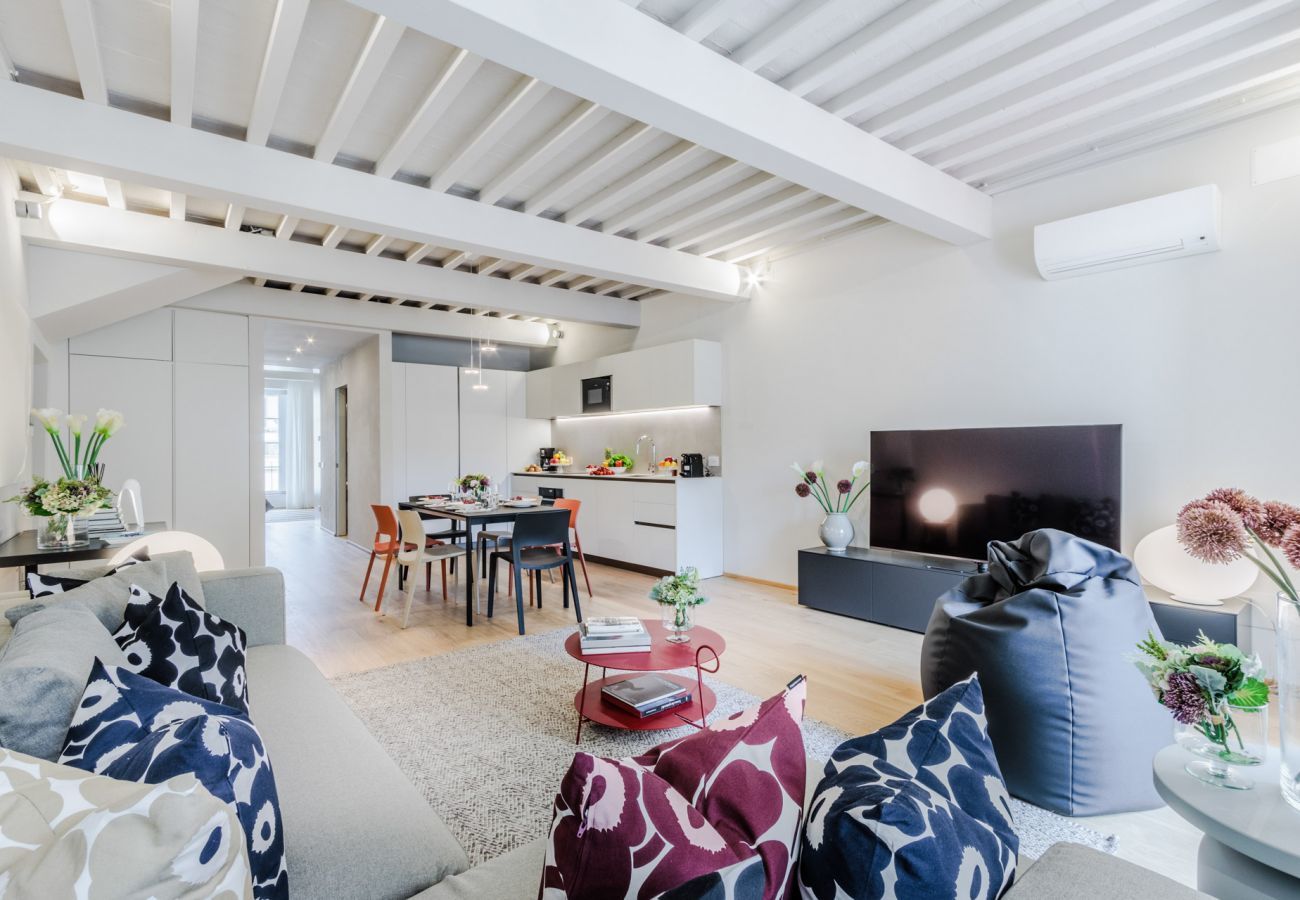 Appartamento a Lucca - Casa Boero, a Modern Luxury 1st Floor Apartment with Terrace inside the Walls of Lucca