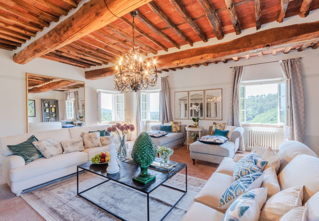 Villa a Lucca - Villa Francigena Luxury 10 bedroom Farmhouse Villa