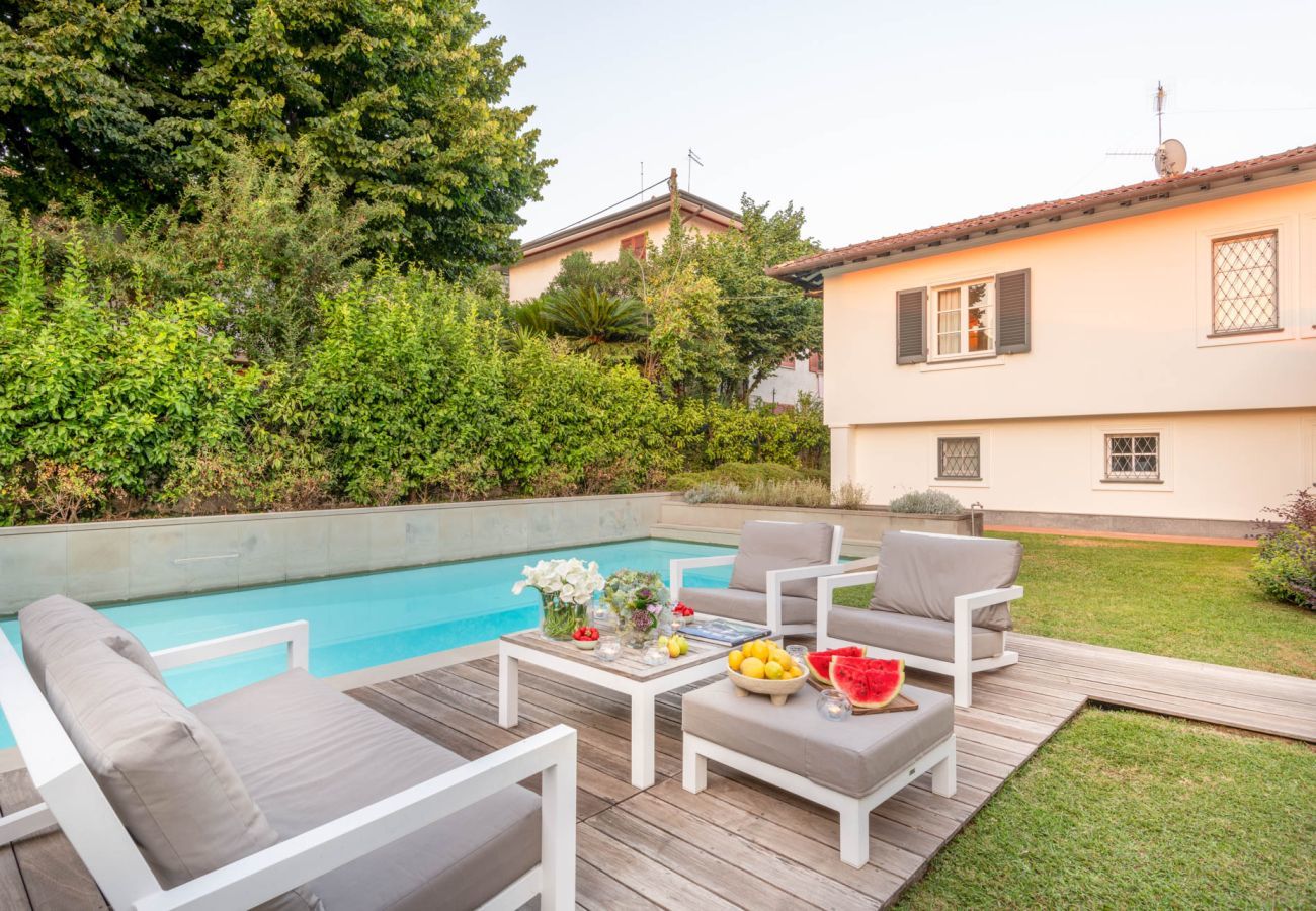 Villa a Pietrasanta - Luxury Villa with Pool in Pietrasanta close to the Beach