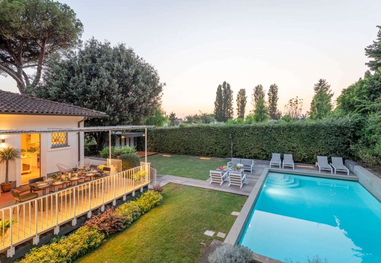 Villa a Pietrasanta - Luxury Villa with Pool in Pietrasanta close to the Beach