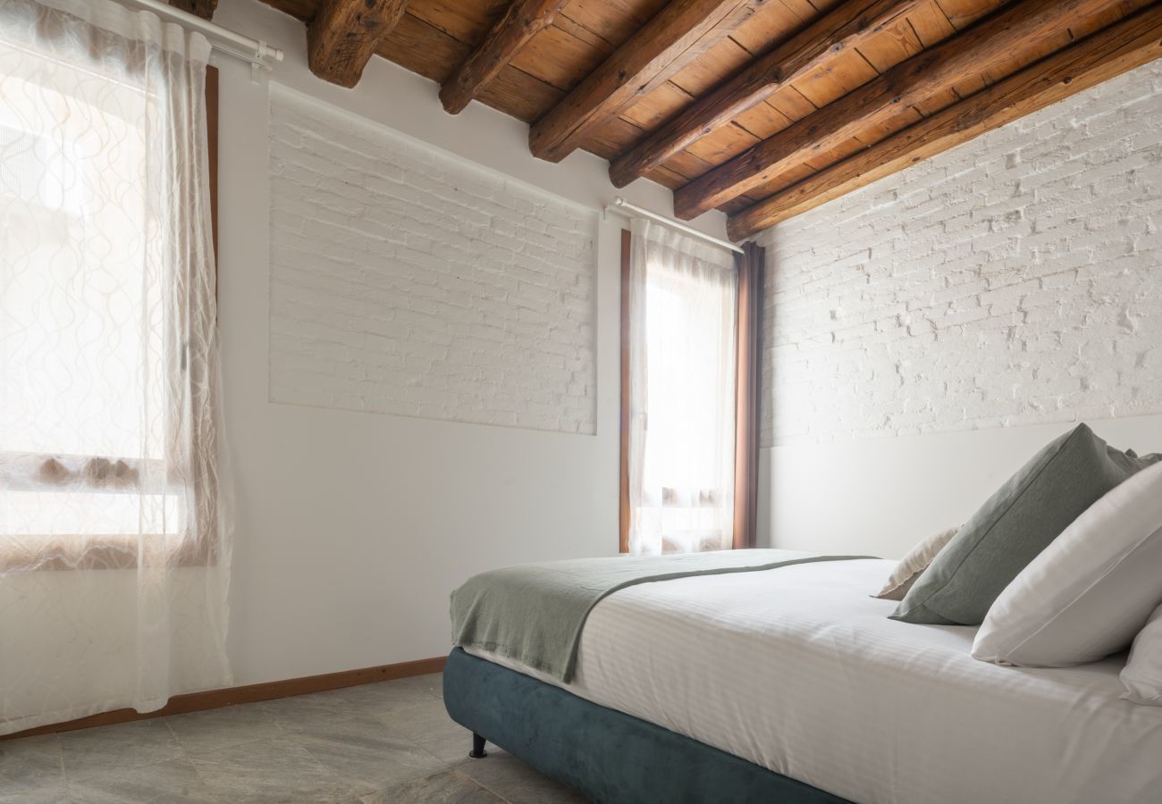 Appartamento a Venezia - Castello Apartment with Garden R&R