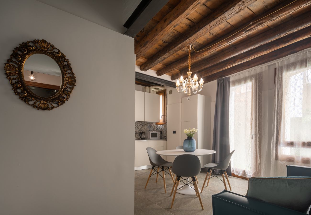 Appartamento a Venezia - Castello Apartment with Garden R&R