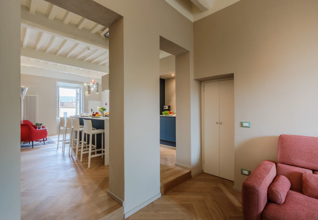 Appartamento a Lucca - Casa Pino 2 bedrooms 2 bathrooms contemporary apartment facing Piazza Anfiteatro