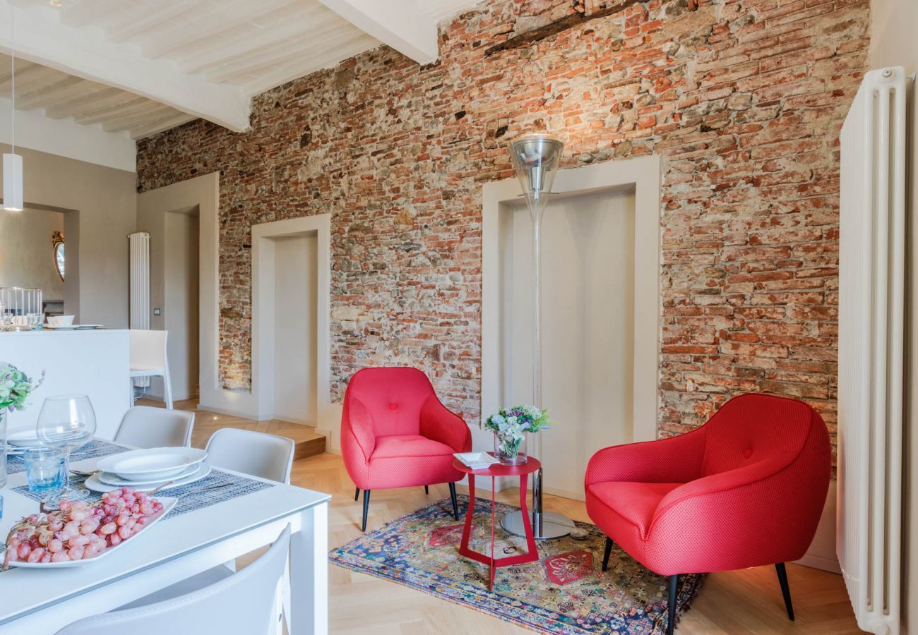 Appartamento a Lucca - Casa Pino 2 bedrooms 2 bathrooms contemporary apartment facing Piazza Anfiteatro