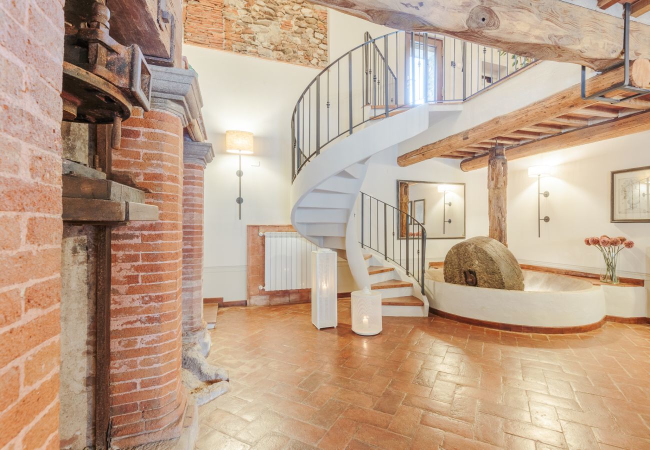 Villa a San Macario In Piano - The Tuscan Mill Farmhouse: Where Timeless Charm Meets Modern Tranquility