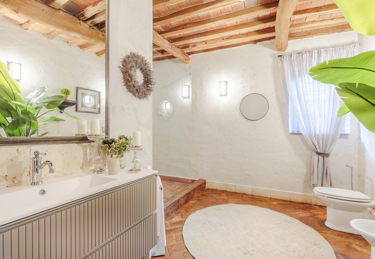 Villa a San Macario In Piano - The Tuscan Mill Farmhouse: Where Timeless Charm Meets Modern Tranquility