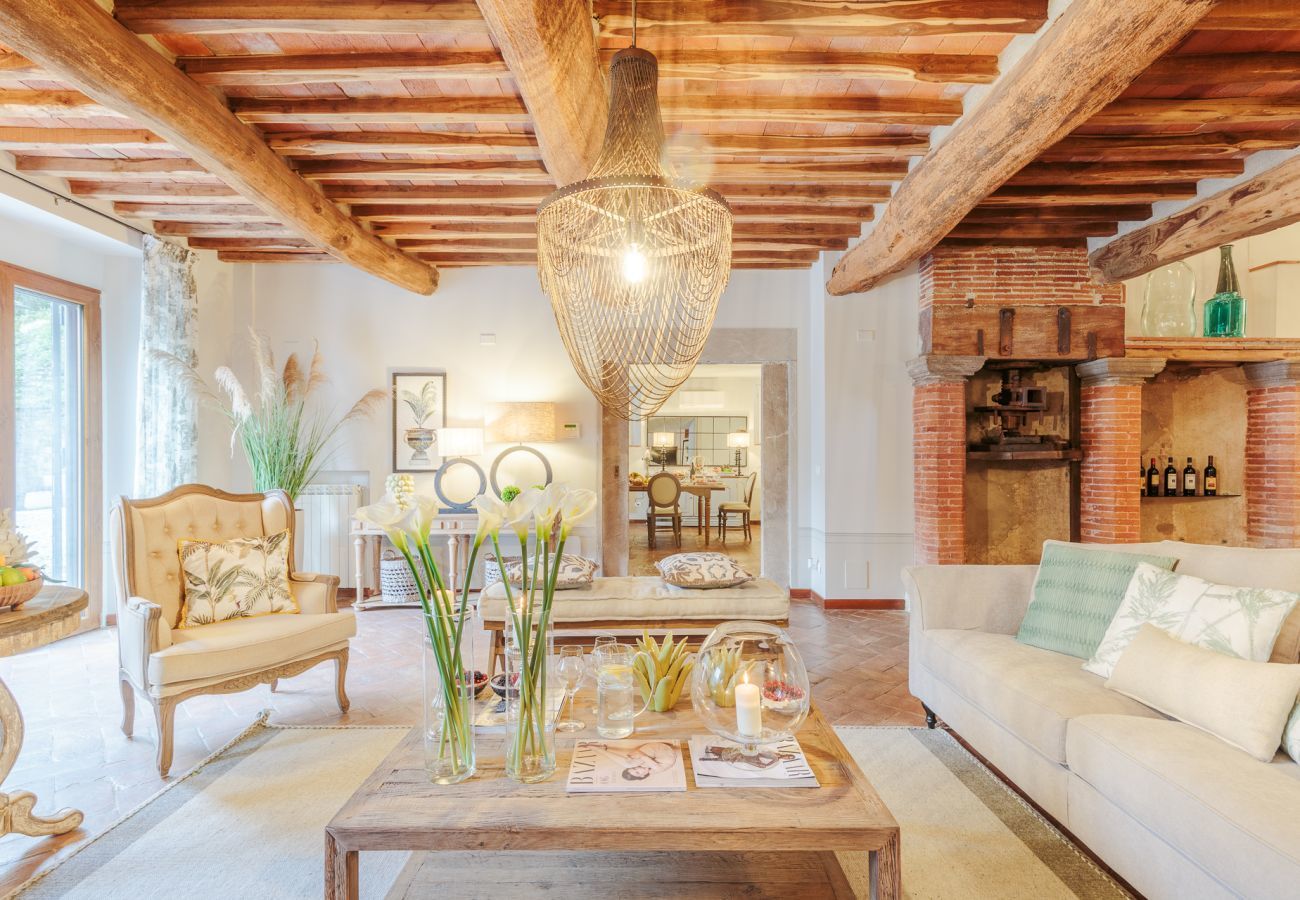 Villa a San Macario In Piano - The Tuscan Mill Farmhouse: Where Timeless Charm Meets Modern Tranquility