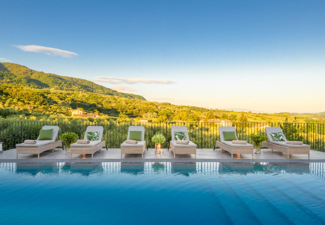 Villa a Segromigno in Monte - Luxury 7 Bedrooms Villa with Pool, SPA and Limitless Views