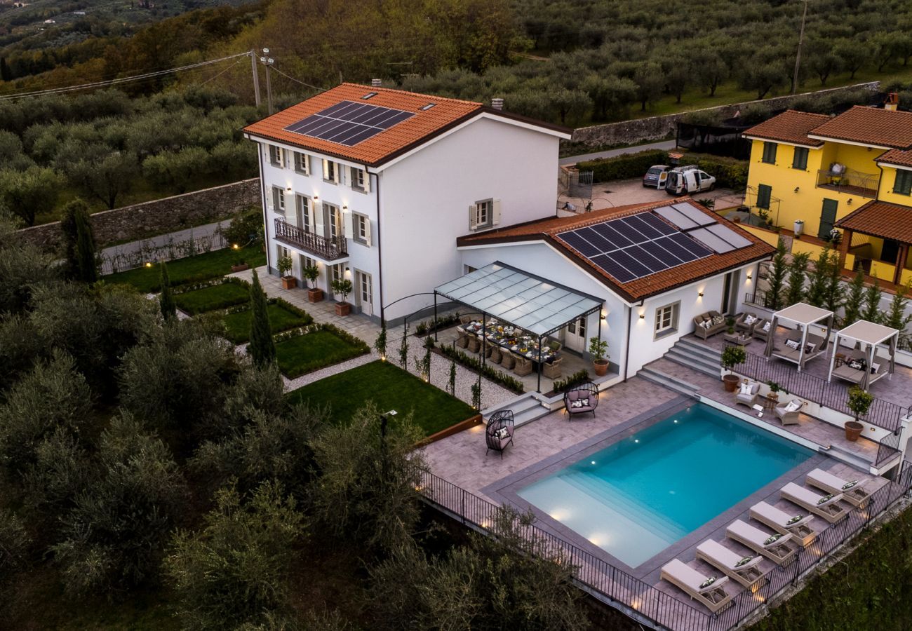 Villa a Segromigno in Monte - Luxury 7 Bedrooms Villa with Pool, SPA and Limitless Views