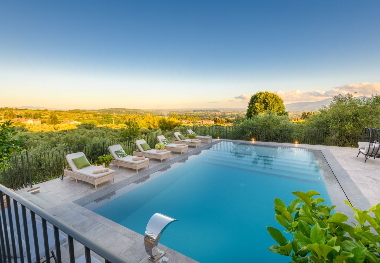 Villa a Segromigno in Monte - Luxury 7 Bedrooms Villa with Pool, SPA and Limitless Views