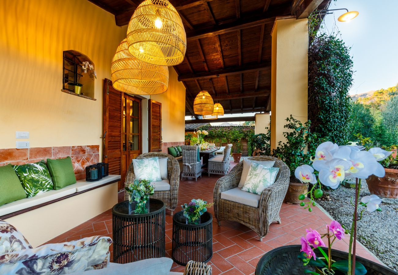 Villa a Lucca - Amore Farmhouse Retreat