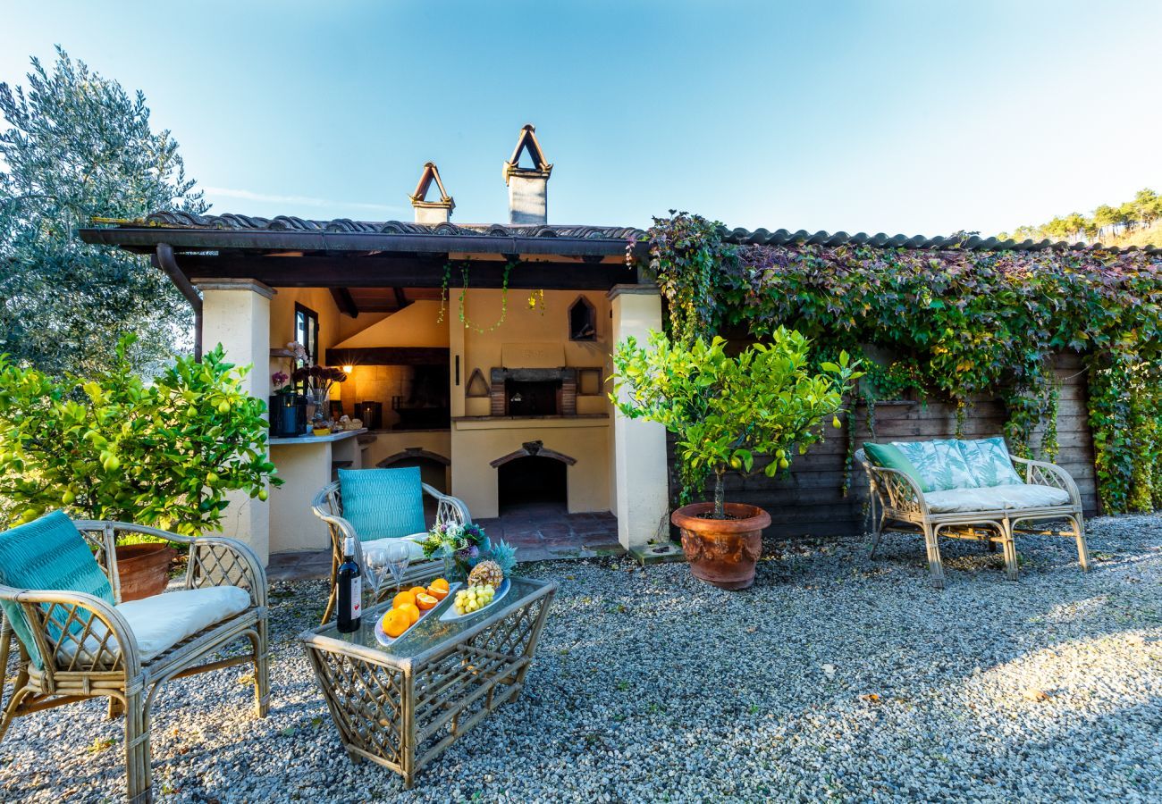 Villa a Lucca - Villa Amore, a Romantic Hilltop Farmhouse in Lucca