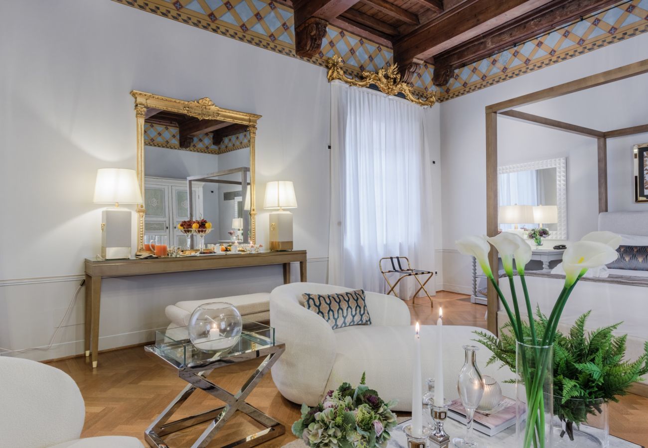 Appartamento a Lucca - The Lucca Heritage Retreat, a Spacious Home with Outdoor inside the Walls of Lucca