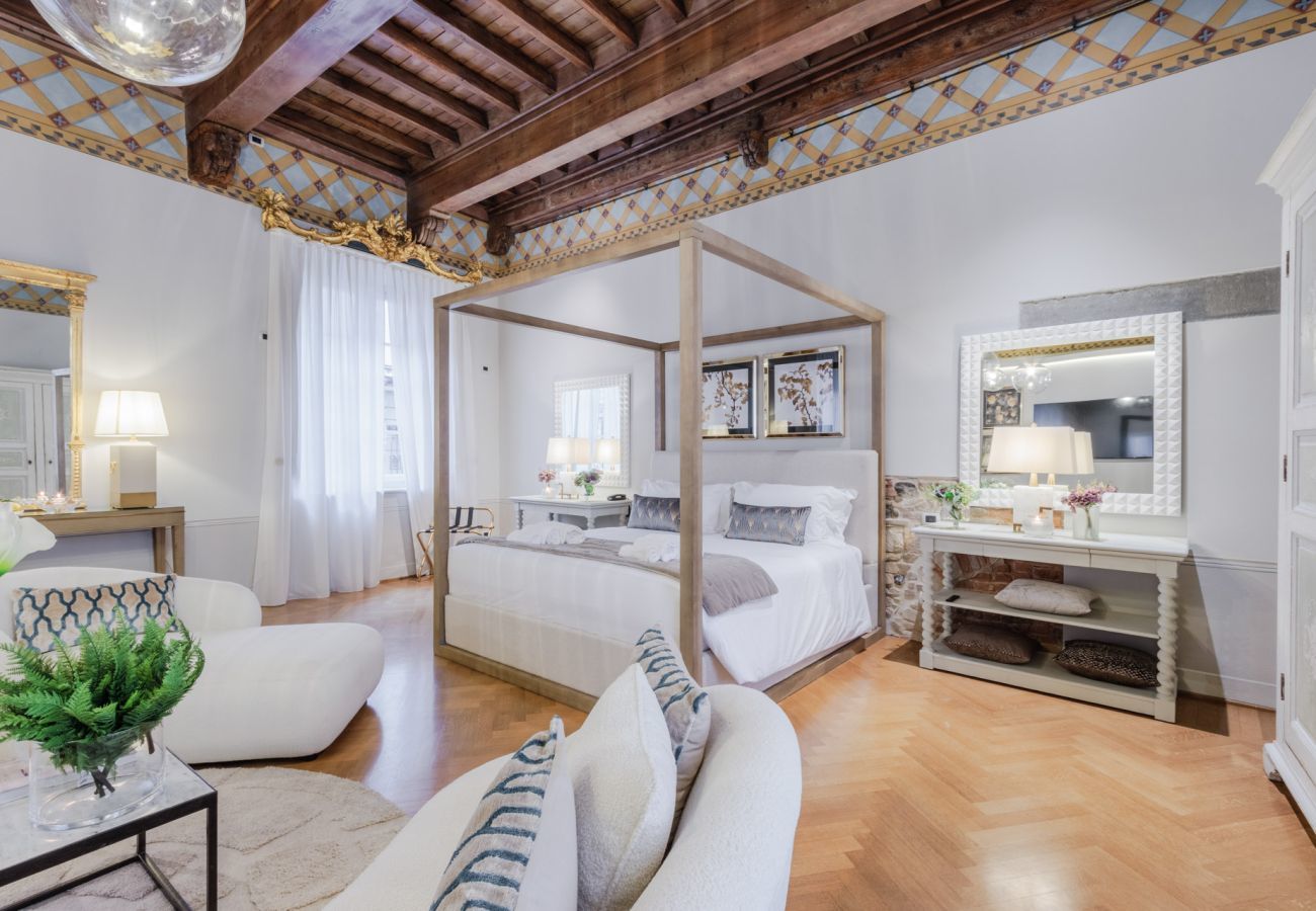 Appartamento a Lucca - The Lucca Heritage Retreat, a Spacious Home with Outdoor inside the Walls of Lucca